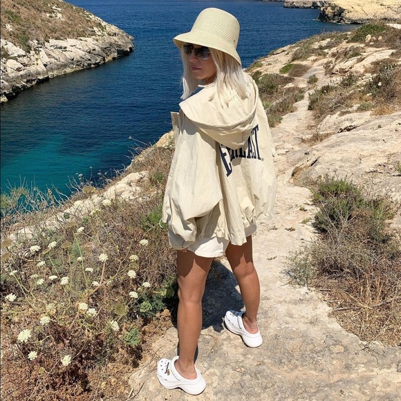 Zara | Jackets \u0026 Coats | Everlast Short 